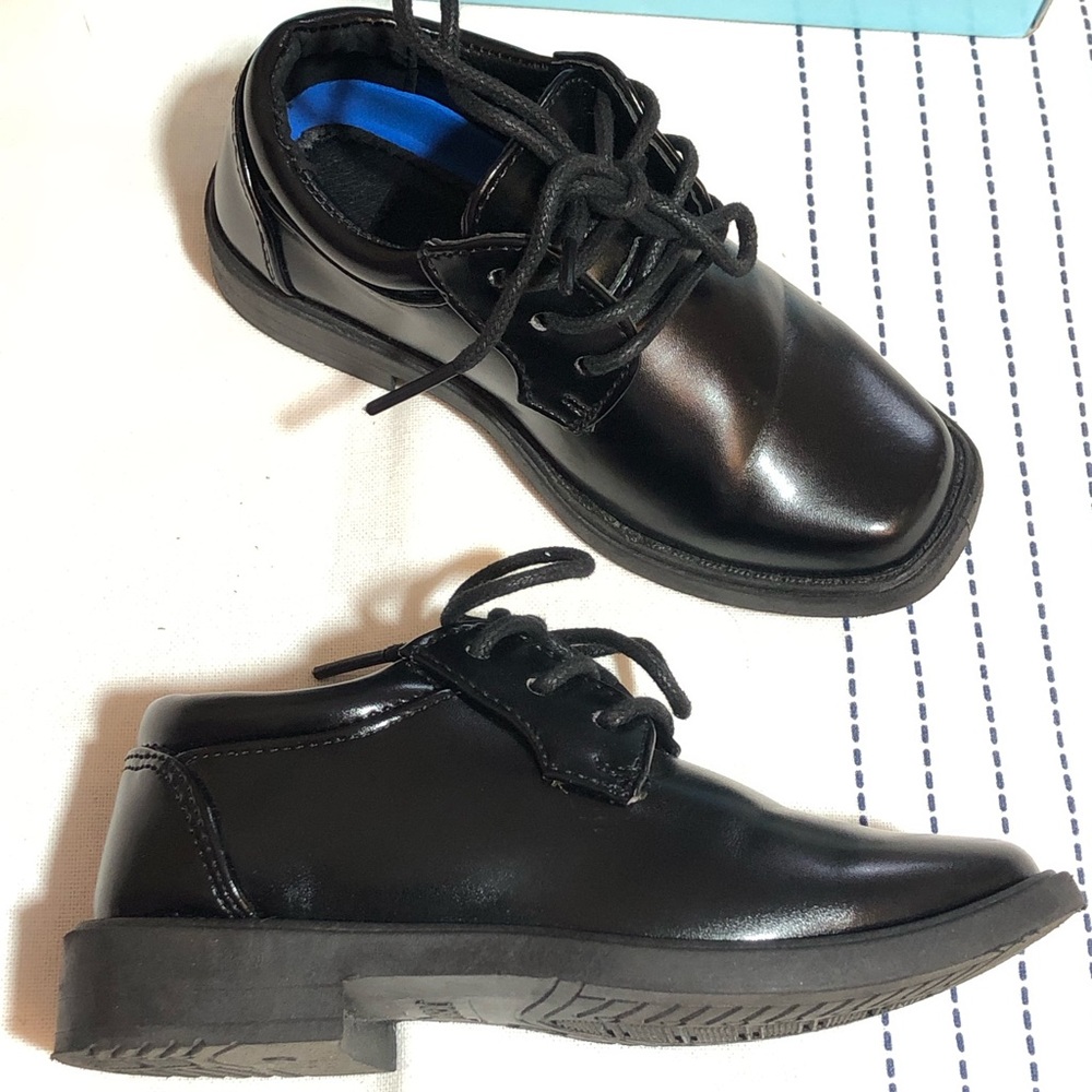 Josmo Boys Classic Oxford Casual Dress Shoe